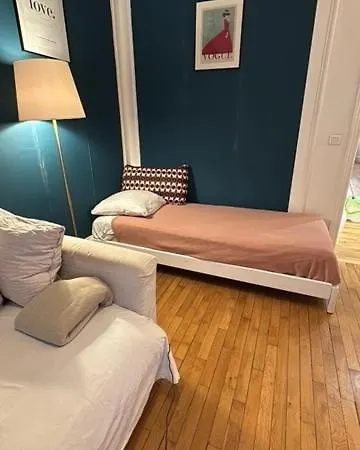 Place In * Paris
